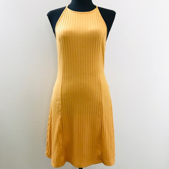 Forever 21 Halter dress - Picture 1 of 3